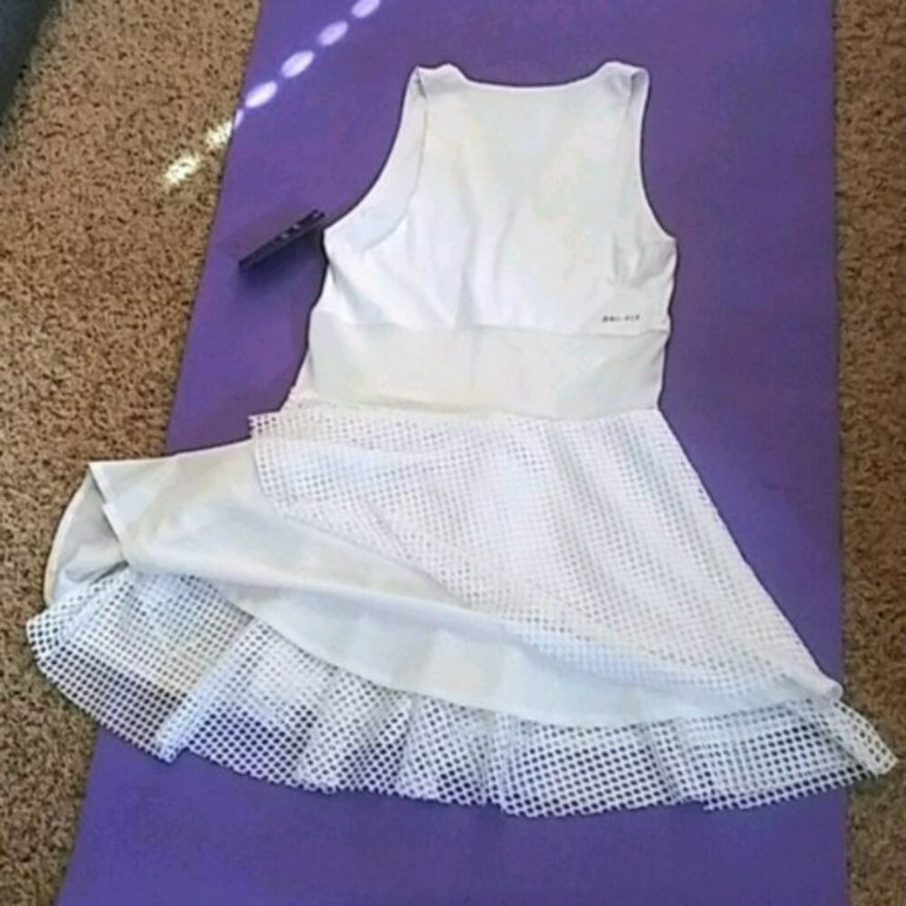 Nwt Nike STUNNING White Tennis Dress mesh skirt XS - Picture 9 of 13